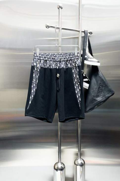Picture of Dior Short Pants _SKUDiorM-3XLxetr1117066